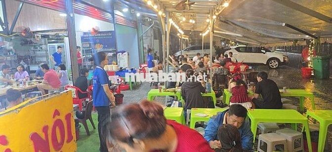 tuyển nhân viên phục vụ