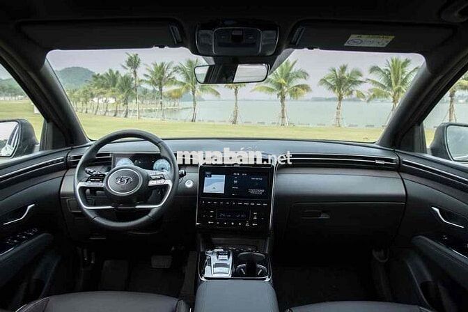 Hyundai Tucson Trắng 5 chỗ bản 2.0 xăng Đặc Biệt