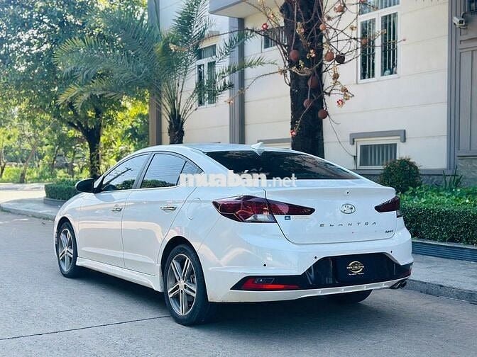 Hyundai Elantra 1.6 Turbo 2021 Trắng 52.000 km