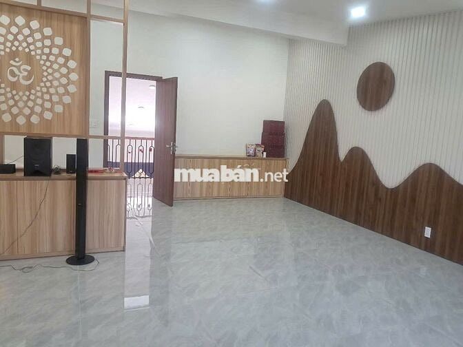 cho thuê nhà nguyên căn mặt tiền Phạm như Xương 12 triệu/tháng