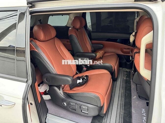 Kia Carnival HEV Sig 2025 Trắng 14000 km
