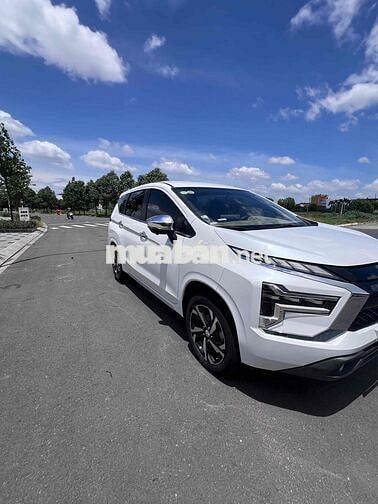 Mitsubishi Xpander Premium 2022 Trắng 7 chỗ