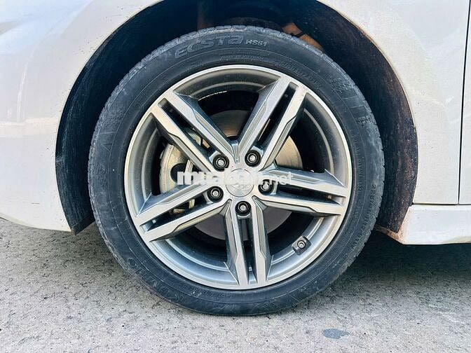 Hyundai Elantra 1.6 Turbo 2021 Trắng 52.000 km