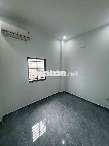 Thuê Nhà Phố Nguyên Căn Đội Cung Q11