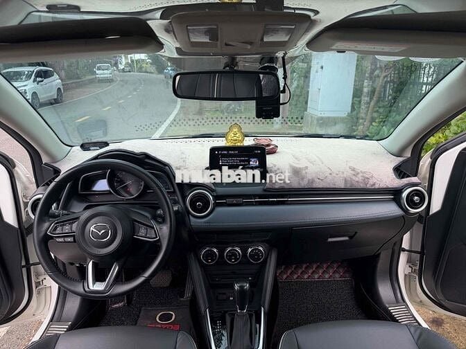 Mazda 2 Hatchback Luxury 2021 ord 39.000 km chuân