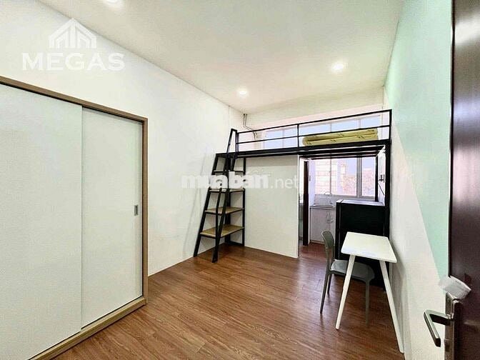 ✨siêu phẩm gác full nội thát cửa sổ lớn sát UEH - hàng ngon trống sẵn