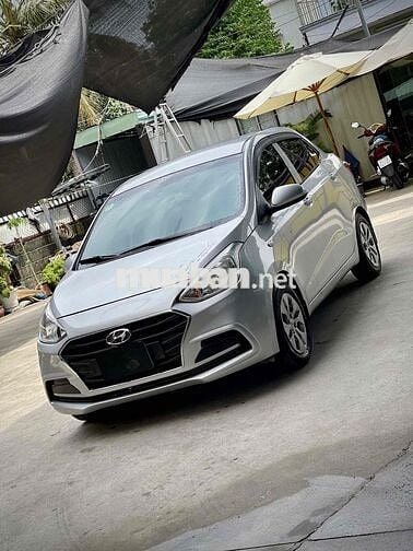 Hyundai Grand i10 Sedan Base 1.2 AT 2018 Bạc