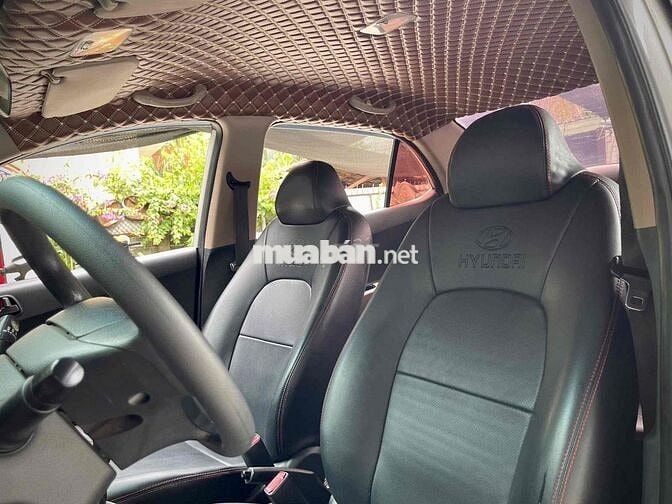 Hyundai Grand i10 Sedan Base 1.2 AT 2018 Bạc