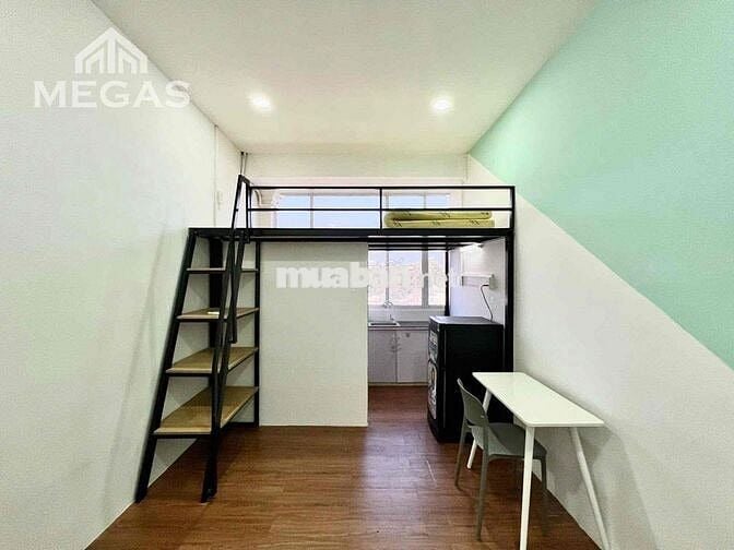 ✨siêu phẩm gác full nội thát cửa sổ lớn sát UEH - hàng ngon trống sẵn