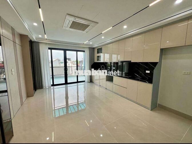 Chỉ 17 tỷ - nhà Trần Quốc Hoàn 40m2 x 7 tầng thang máy xây mới full đồ