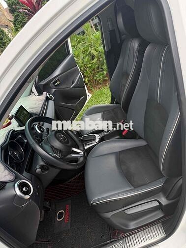 Mazda 2 Hatchback Luxury 2021 ord 39.000 km chuân