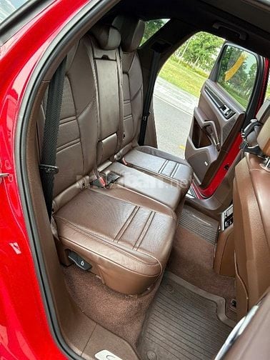 BÁN XE PORSCHE CAYENNE MÀU ĐỎ TƯƠI, SẢN XUẤT 2021, XE MỚI ĐẸP