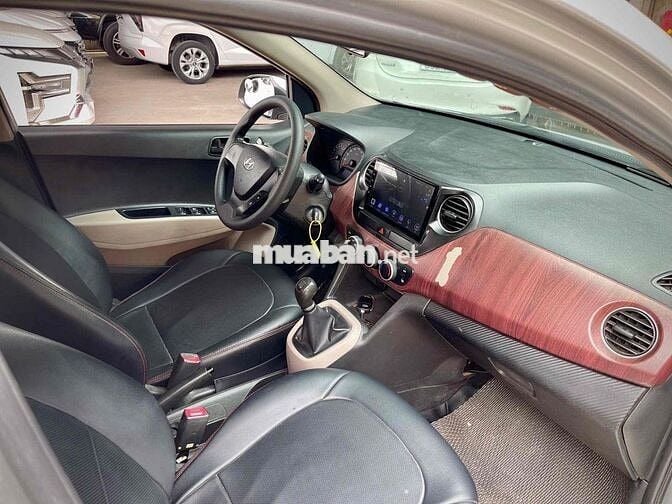 Hyundai Grand i10 Sedan Base 1.2 AT 2018 Bạc