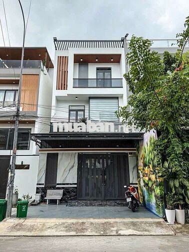 NHÀ 2 LẦU RỘNG - KDC XÂY DỰNG - GIÁP KHU NAM LONG