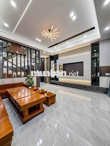NHÀ 2 LẦU RỘNG - KDC XÂY DỰNG - GIÁP KHU NAM LONG