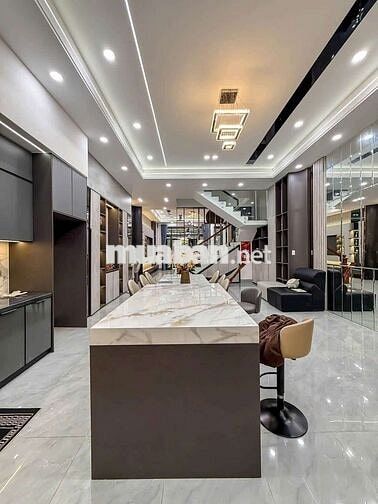 NHÀ 2 LẦU RỘNG - KDC XÂY DỰNG - GIÁP KHU NAM LONG