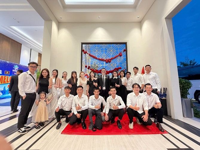 Tuyển Nhanh 15 Nhân viên Kinh Doanh lương 9 triệu/ Tháng
