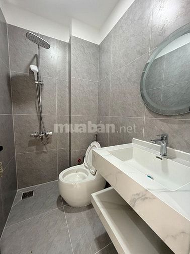 Bán nhà CMT8 Q.10 - 41m2 đất nở hậu 3,5m - 5pn 6wc giá 9,9 tỷ