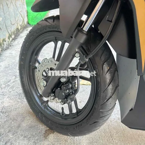 Vario 125 đk 2026 biển 60 chính chủ odo 1,400km