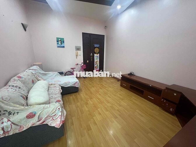 chung cư 671 Hoàng Hoa Thám 75m2