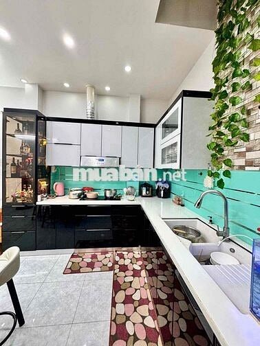 🔥 NHÀ ĐẸP CƯ XÁ ĐỘC LẬP – HẺM 8M + LỀ 4M – 4PN – 9.9 TỶ TL