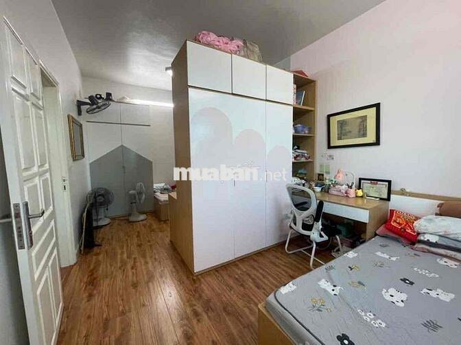 Sốc ! Hơn 6 tỷ có nhà 8 ngủ Tân Triều, T/Trì-Ngõ rộng-Sổ đỏ 38m*6tầng
