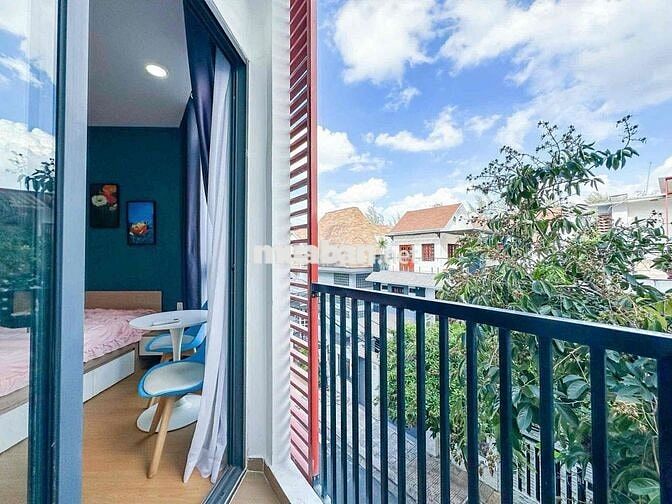 SIÊU PHẨM STUDIO FULL NỘI THẤT, BAN CÔNG SÁT CẦU NGUYỄN VĂN CỪ