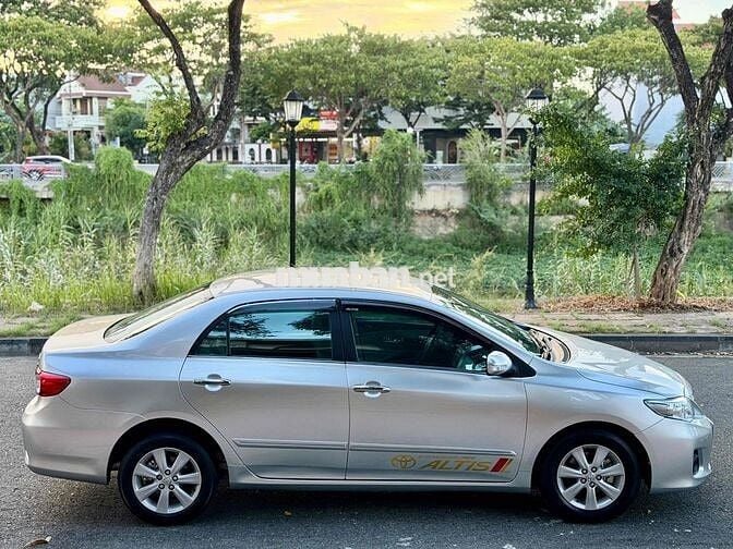 Toyota Corolla Altis 2011 1.8AT Bạc