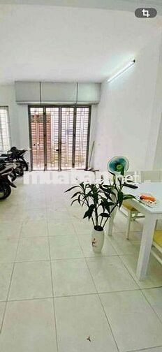 Sốc ! Hơn 6 tỷ có nhà 8 ngủ Tân Triều, T/Trì-Ngõ rộng-Sổ đỏ 38m*6tầng