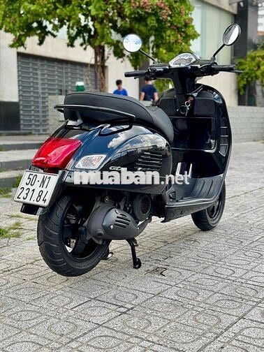 GTS Super 125 3Vie Đen 10/2016