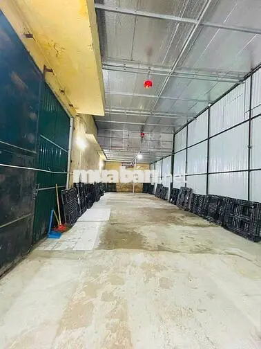 Nhượng Kho hàng Vĩnh Tuy - Minh Khai -180m2