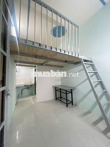 PHÒNG TRỌ CÓ GÁC RỘNG RÃI – NGAY SÁT CHỢ HẠNH THÔNG TÂY