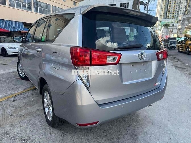 Toyota Innova E 2019 một chủ mua mới bảo dưỡng hãn