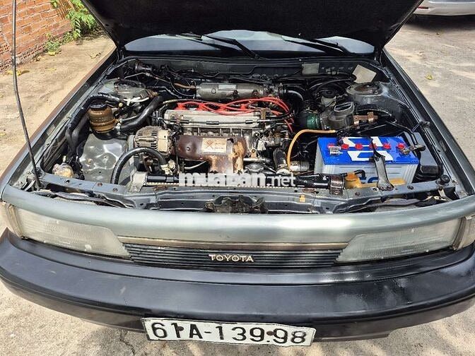 Toyota Camry 1988 Số sàn mâm vỏ mới .đ kiểm mới