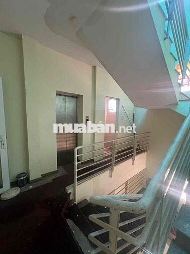 TOÀ NHÀ 6 x 18, 5 LẦU NGAY BECAMEX TOWER
