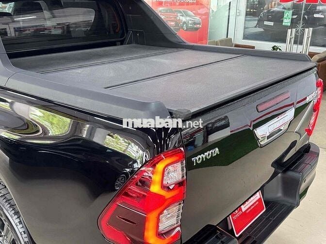 Bán Hilux 2.4G tự động 1 cầu 2024 - Giá còn giảm