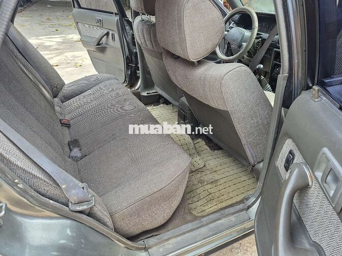 Toyota Camry 1988 Số sàn mâm vỏ mới .đ kiểm mới