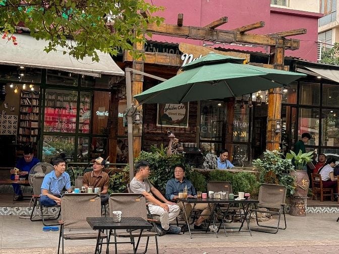 CẦN NHƯỢNG LẠI QUÁN CAFE DOANH THU ĐỈNH TẠI KĐT ĐẠI KIM - GẦN LINH ĐÀM