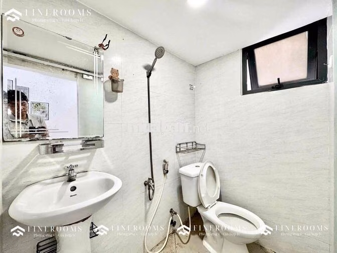 duplex full nội thất cửa sổ trời thang máy gần văn lang đh công nghiêp
