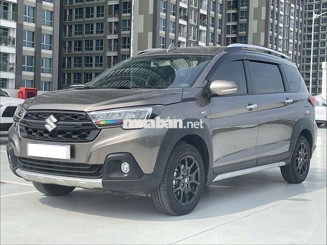 Suzuki XL7 Hybrid 2025 Tự động Xám 10.500km