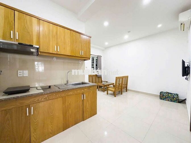 Căn hộ 65m2 full nội thất CMT8 - Q10