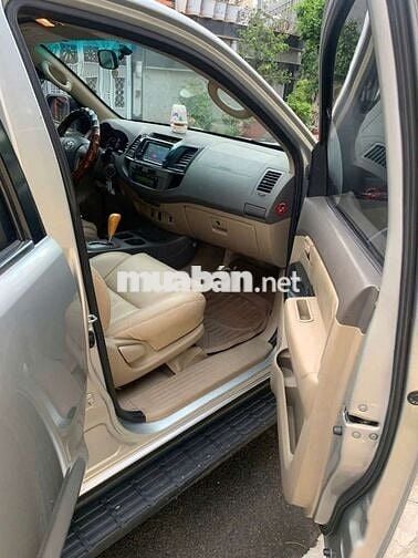 Bán xe Toyota FORTUNER V số tự động đời cuối 2014