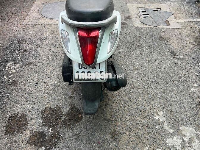 Yamaha Grande Trắng