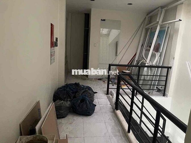 Cho thuê tầng 2 làm văn phòng,SPA….