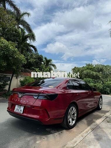 Vinfast Lux A 2.0 Base 2022 Đỏ