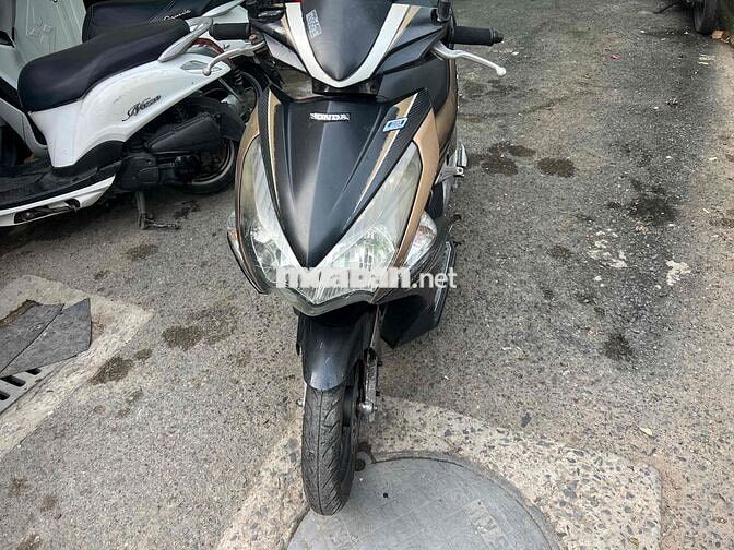 Honda Air Blade Thể thao Đen Vàng Đồng