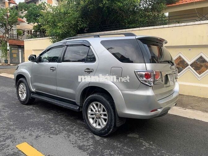 Bán xe Toyota FORTUNER V số tự động đời cuối 2014