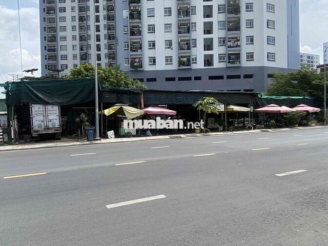 Cho thuê nhà mặt tiền đuòng Phú Thuận ngan 100m
