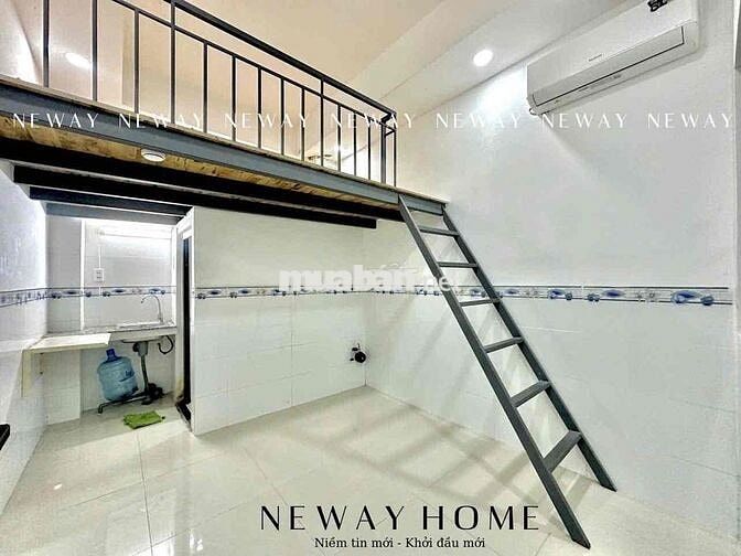 BAN CÔNG - ĐỐI DIỆN ĐH CÔNG THƯƠNG - GIÁ RẺ - SẴN MÁY LẠNH - RỘNG 30m2