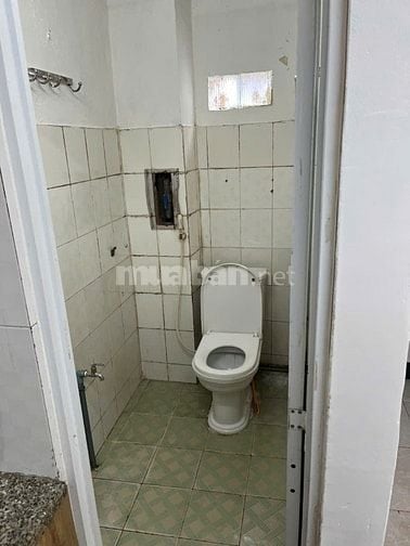 Cho thuê nhà mới sơn sửa Bùi Đình Túy, Bình thạnh, 2 lầu 9.5tr